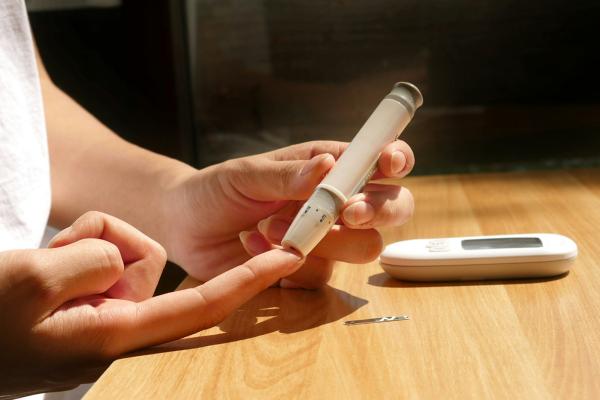 その「白米」が命を削っている？名医が警告する糖尿病の合併症リスクと、血管を守るための正しい食べ方